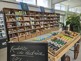 Regálové stěny pro zahradní centra, květinářství i malé zahradnictví dodá JPL SKYWANDER